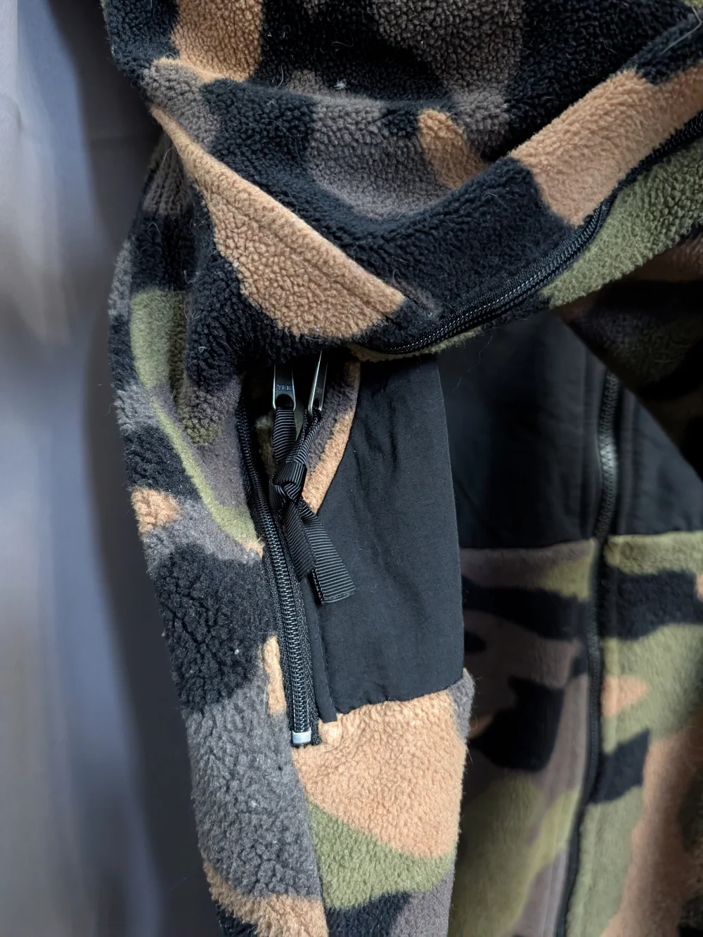 The North Face ’95 Retro Denali Jacket Men M Waxed Camo Fleece Gorpcore